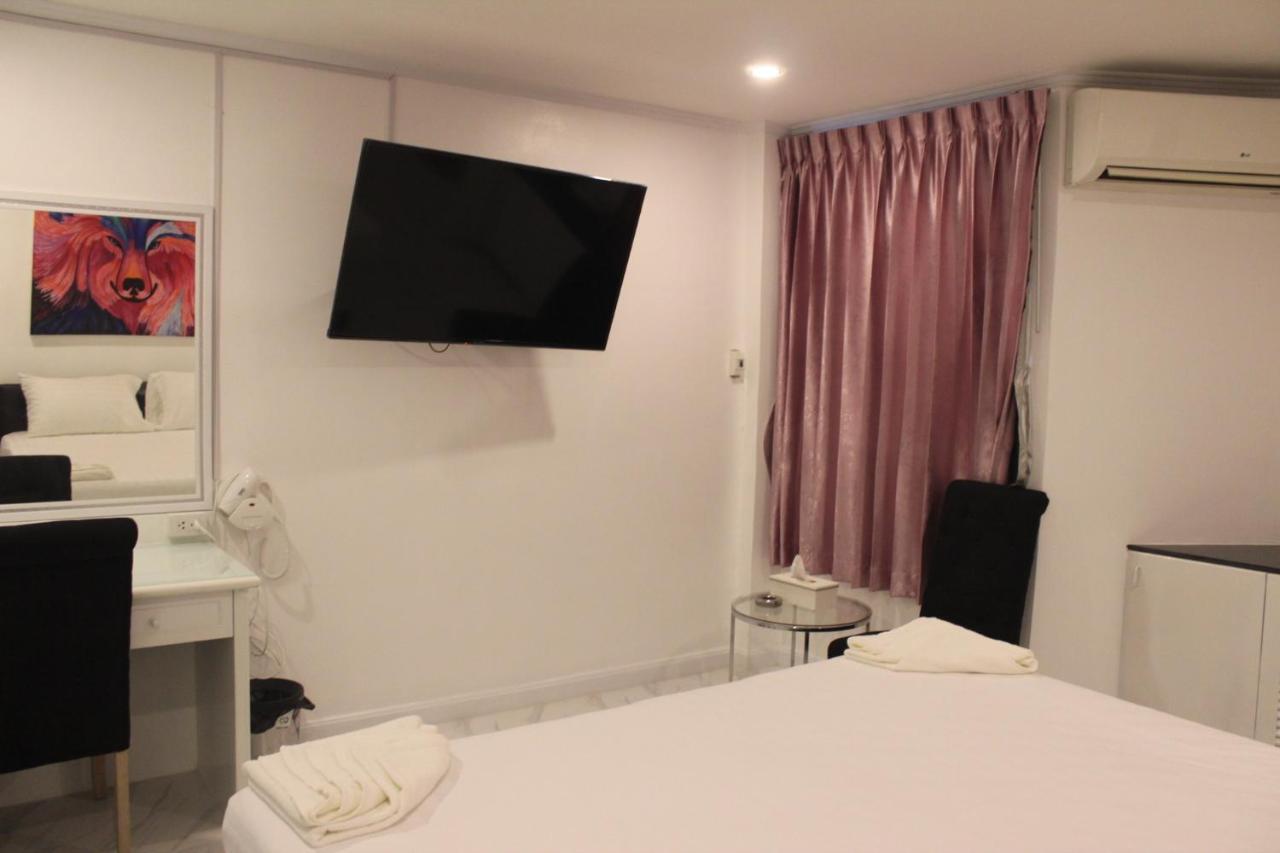 Le Cafe Royale Hotell Pattaya Exteriör bild