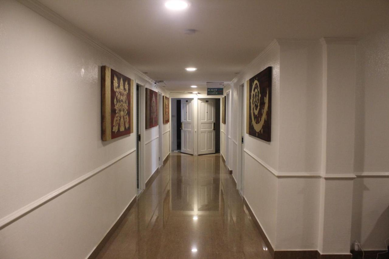 Le Cafe Royale Hotell Pattaya Exteriör bild