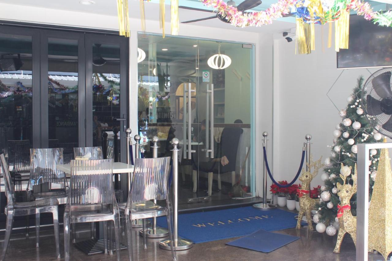 Le Cafe Royale Hotell Pattaya Exteriör bild