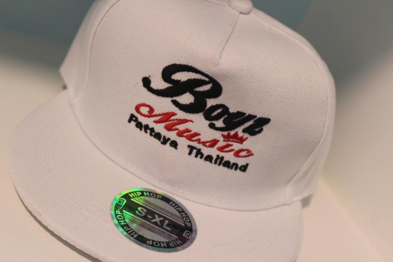 Le Cafe Royale Hotell Pattaya Exteriör bild